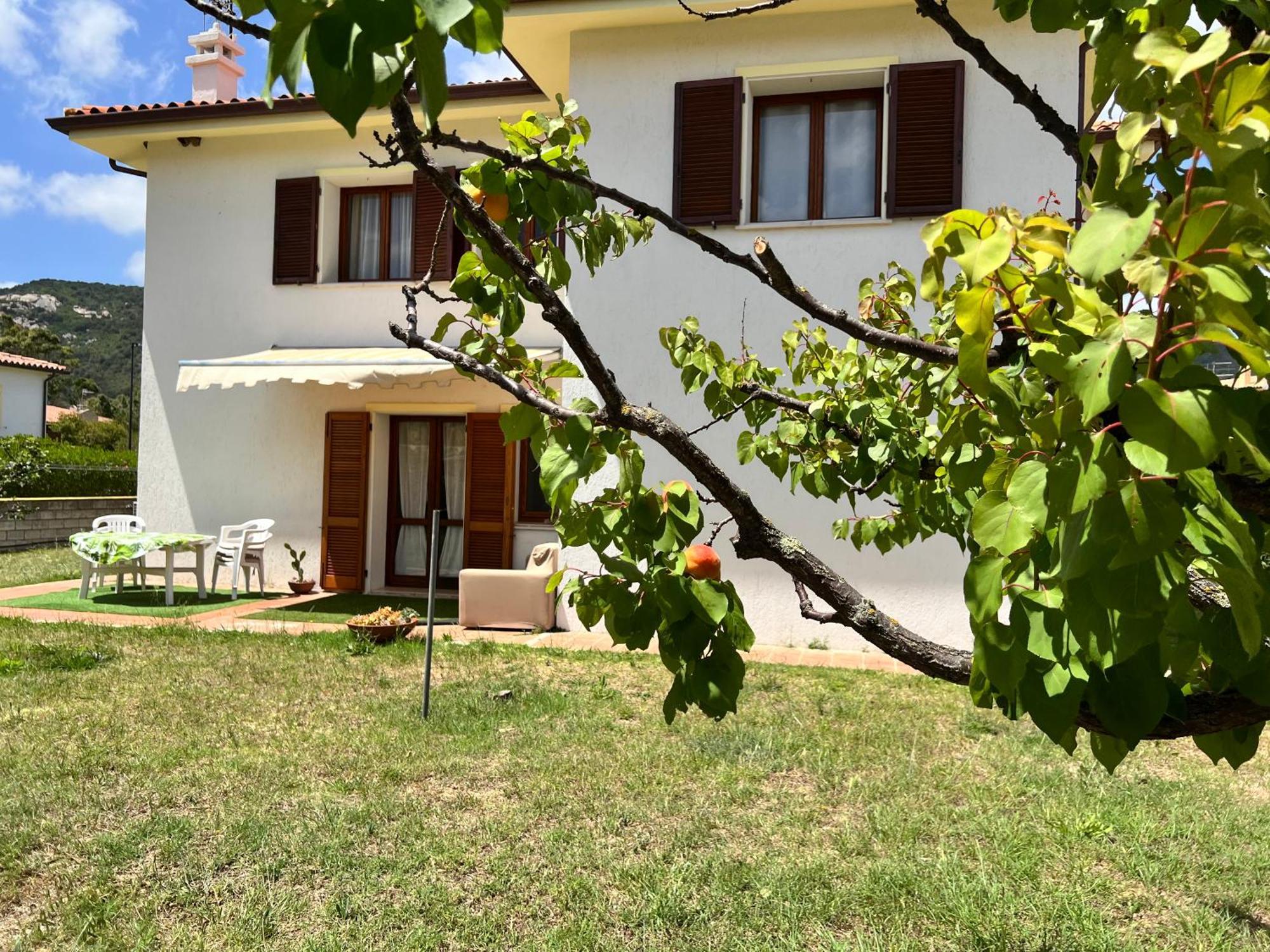 Private Apartment With Garden Cannigione Exteriér fotografie